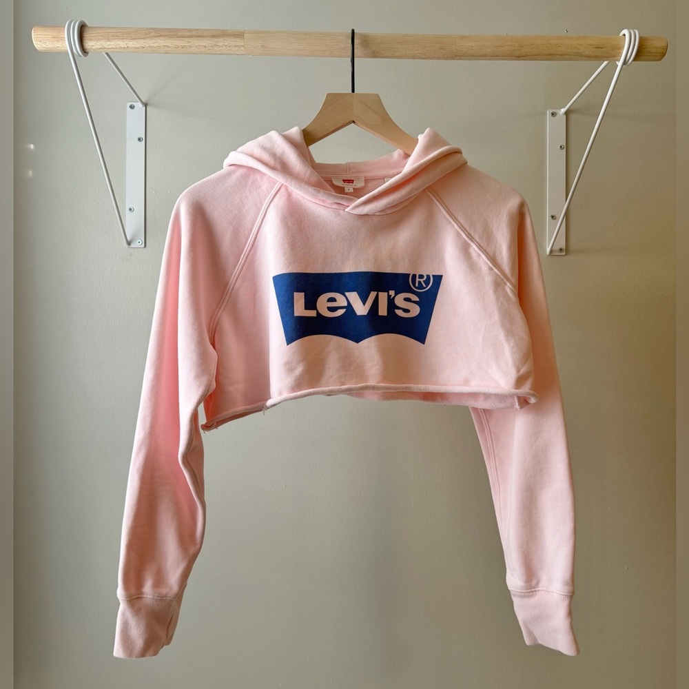 Levi’s Pink Cropped Sweatshirt